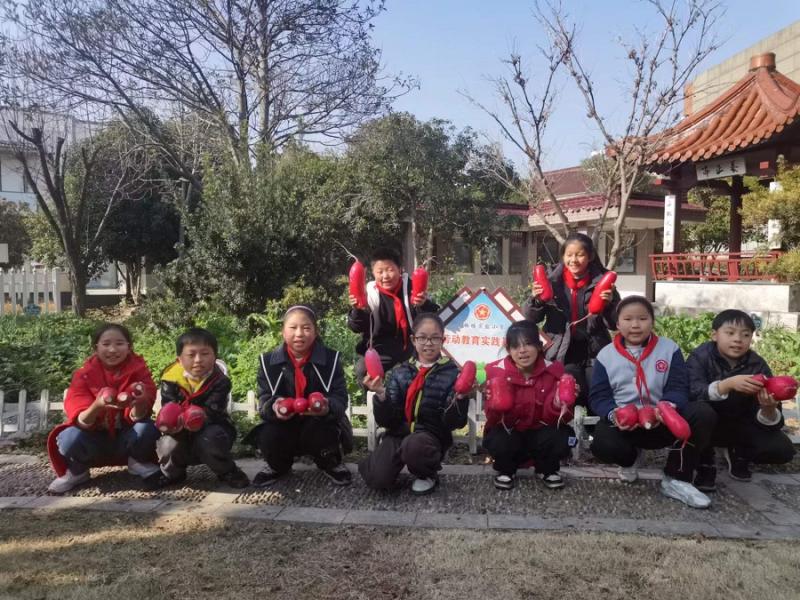 fe46f098df1f9f5961269a495c95fc1.jpg fe46f098df1f9f5961269a495c95fc1.jpg