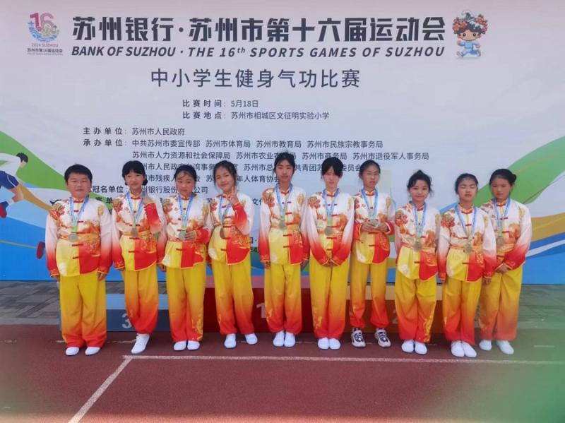 ed45d54f702ec5ade388e0d25f7cc85.jpg ed45d54f702ec5ade388e0d25f7cc85.jpg