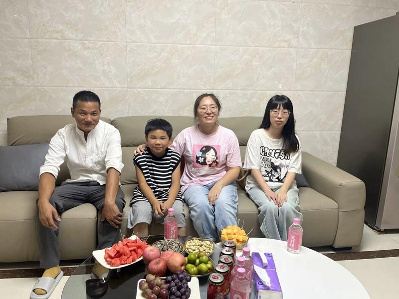 家访1.jpg 家访1.jpg