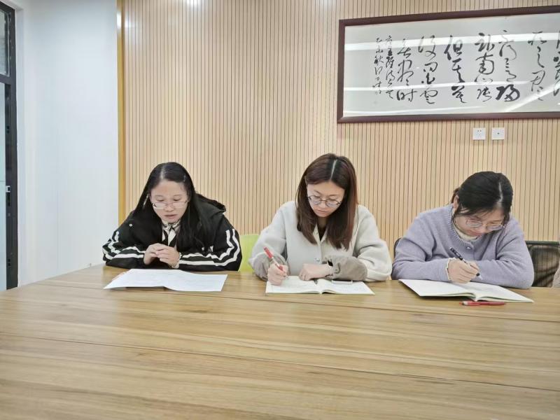 11.20(2).jpg 11.20(2).jpg