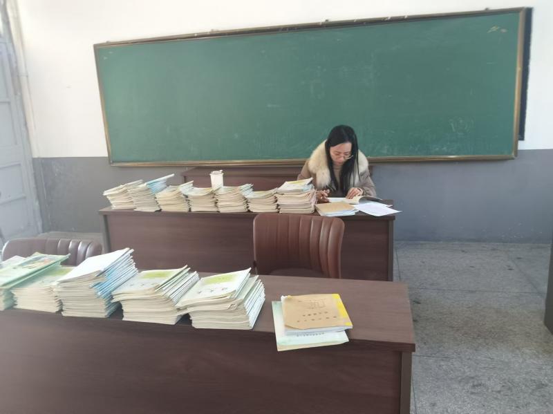 高配玲.jpg 高配玲.jpg