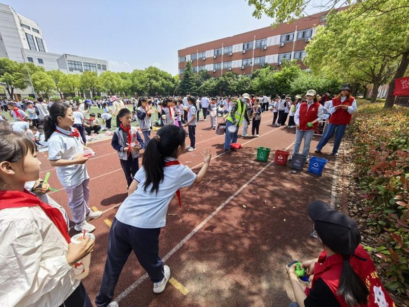 垃圾分类.jpg 垃圾分类.jpg