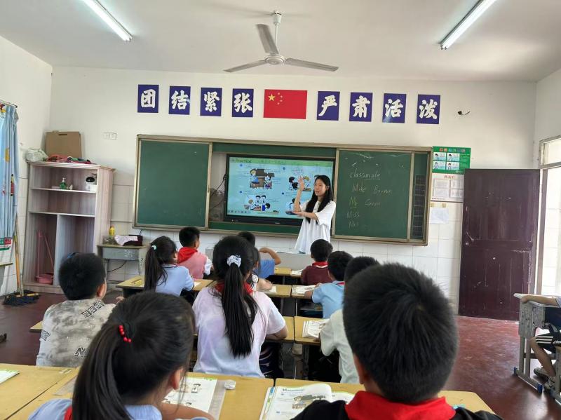 胡晓兰.jpg 胡晓兰.jpg