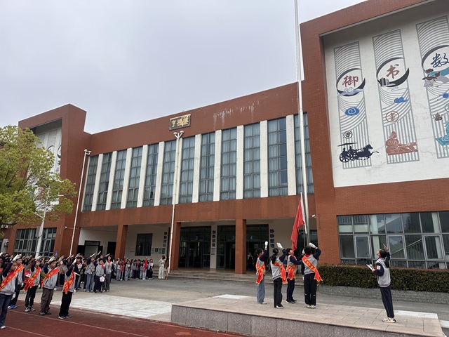 4a3dce6b-5e94-4dde-ba59-ad6568fa41d8.jpg